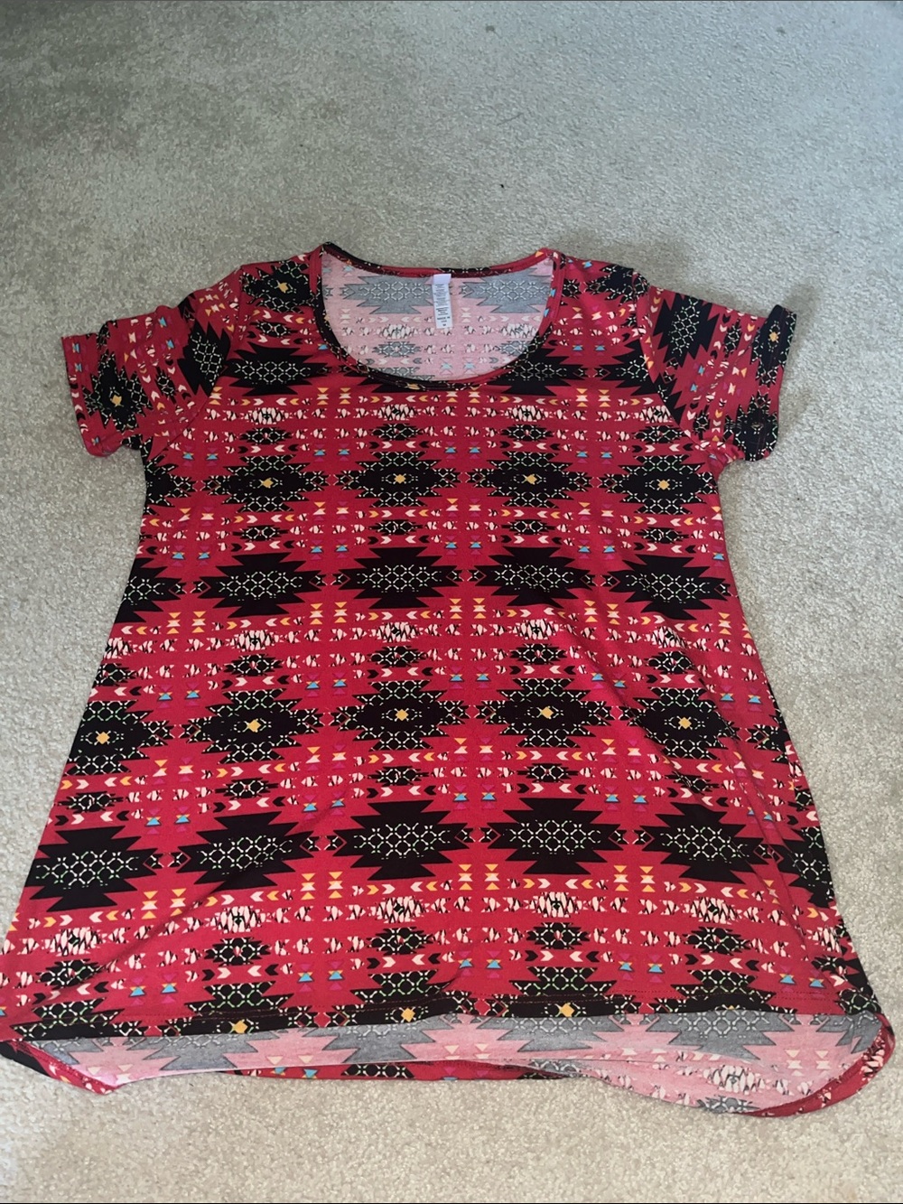 LuLaRoe Red Geometric Short Sleeve Top